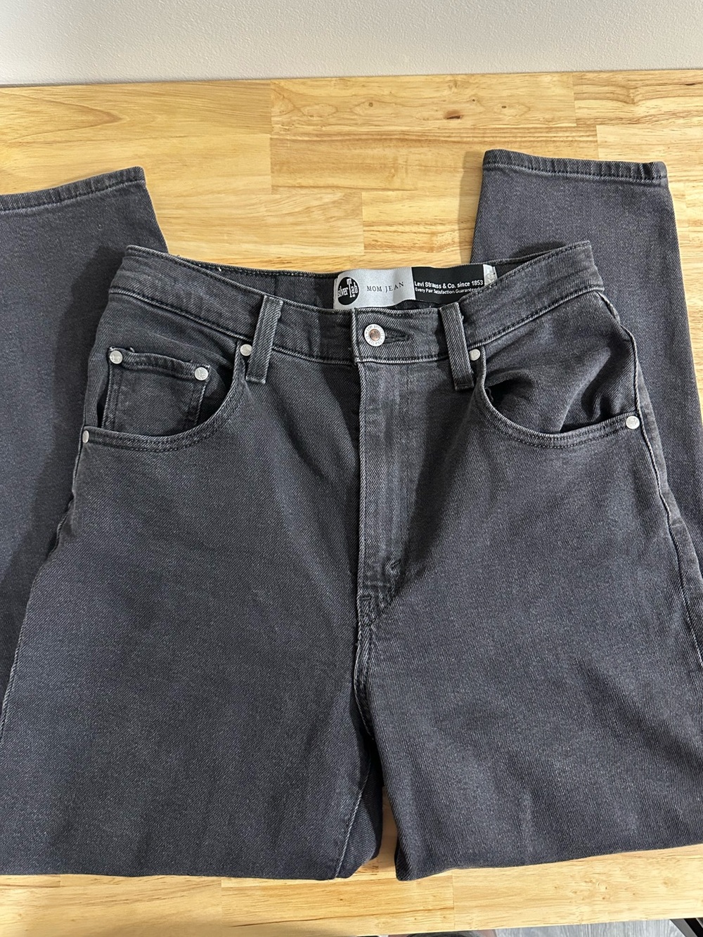 Levi's Women's Straight Leg Mom Jeans — Washed Black
